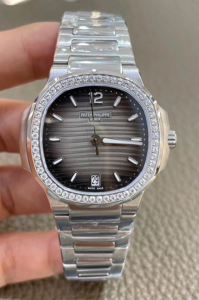 Watch from Three-legged