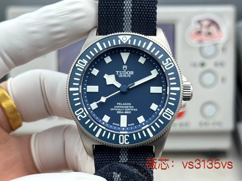Watch from Three-legged