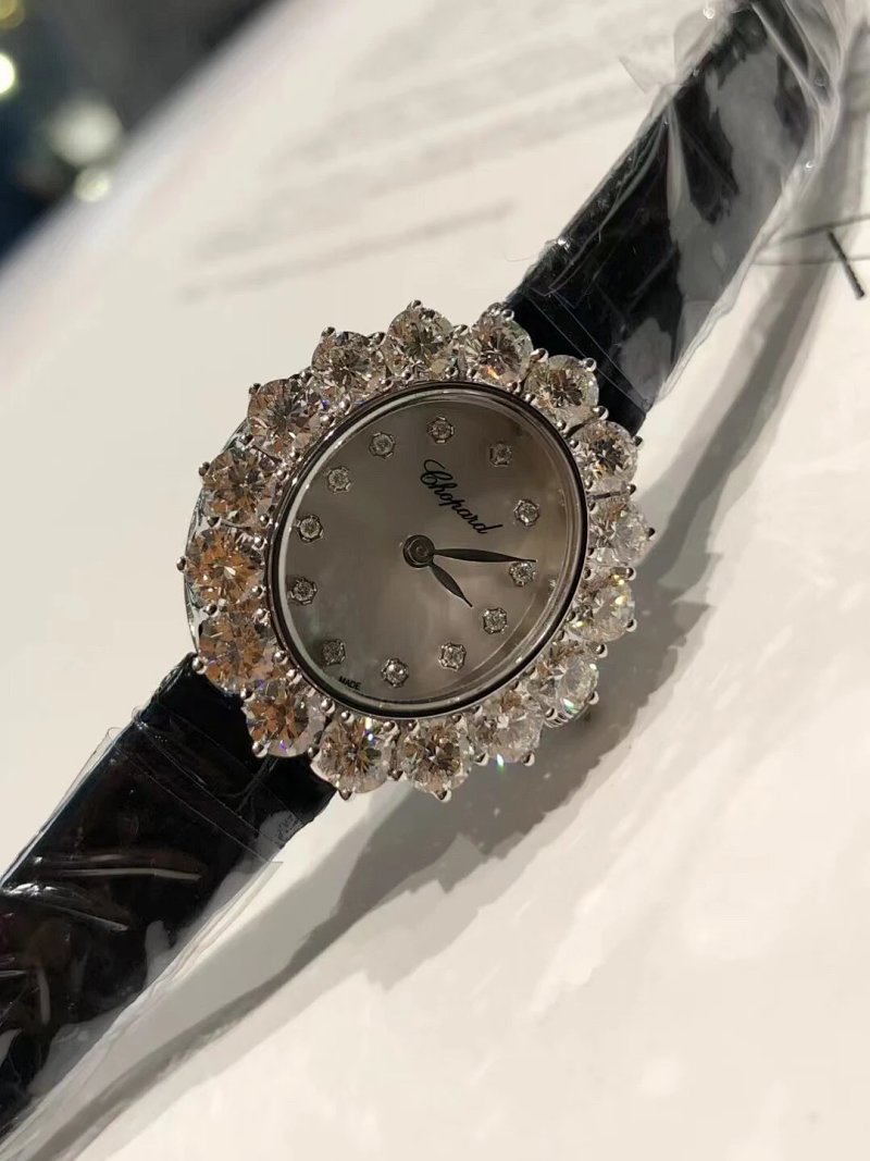 Lheure DU DlAMANT 30 27mm 18k
