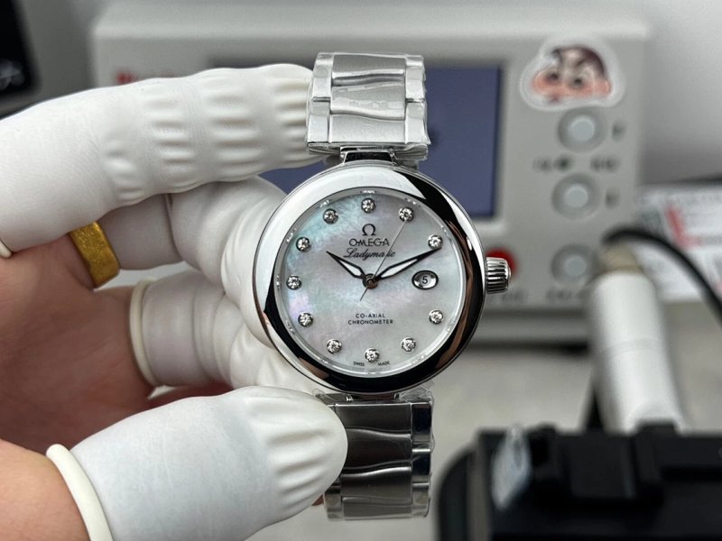 Omega Ladymatic Cal.8520 1