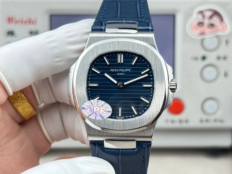 Watch from Three-legged