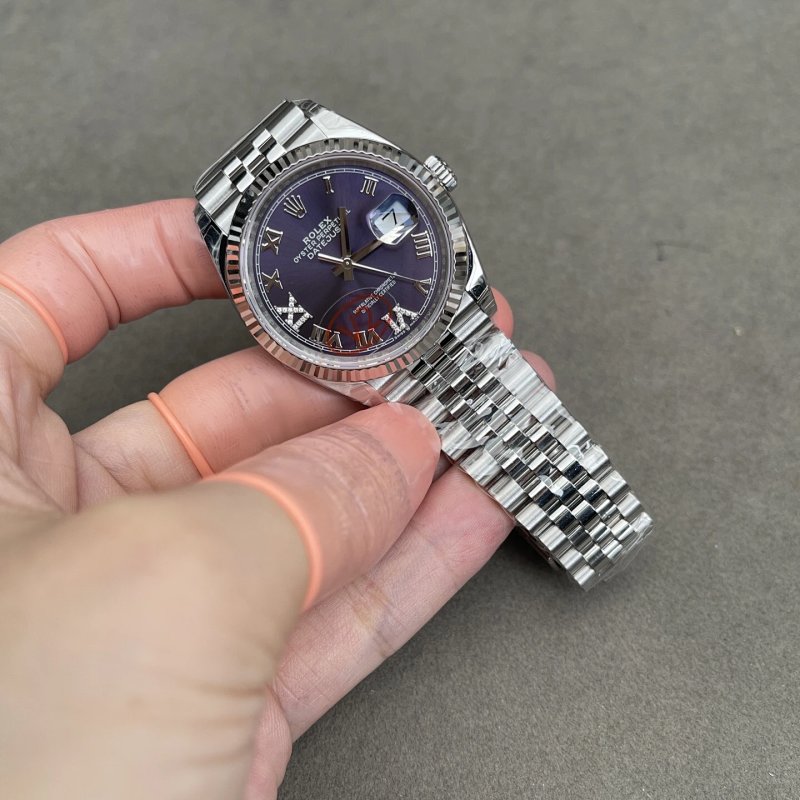 Watch from Three-legged