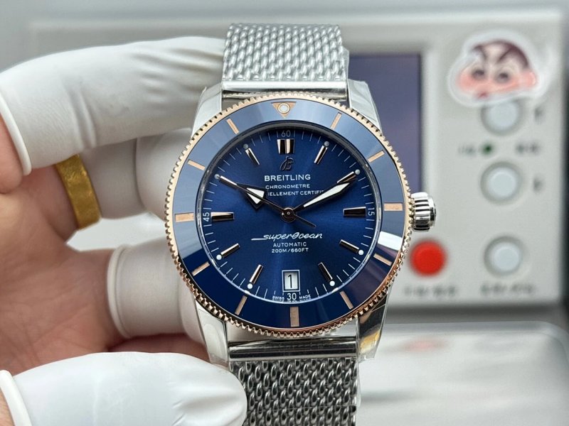 Watch from Three-legged