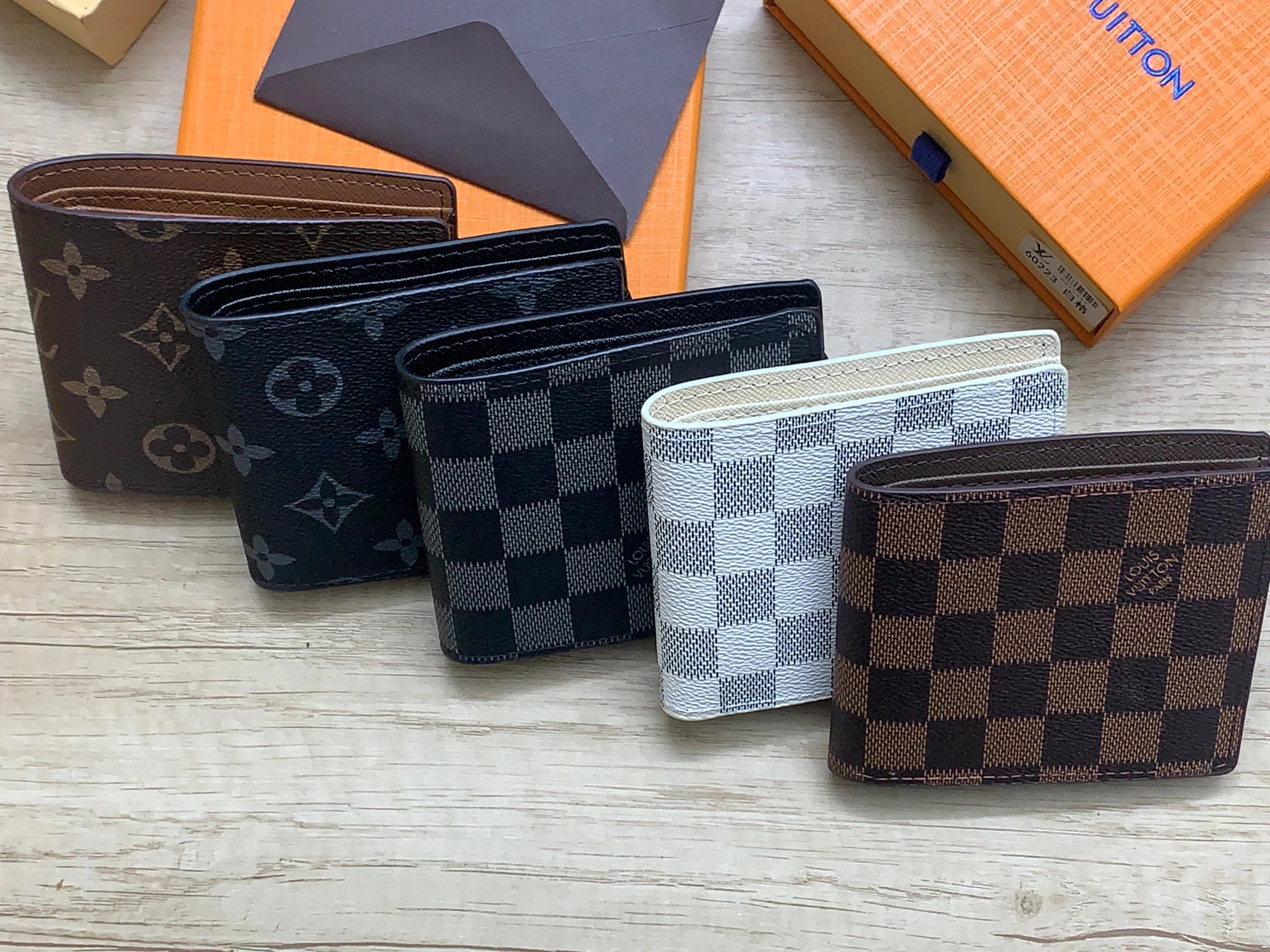 Women's Wallet Men's Wallet Card Holder / Short / Purse / Photo Insert / Classic