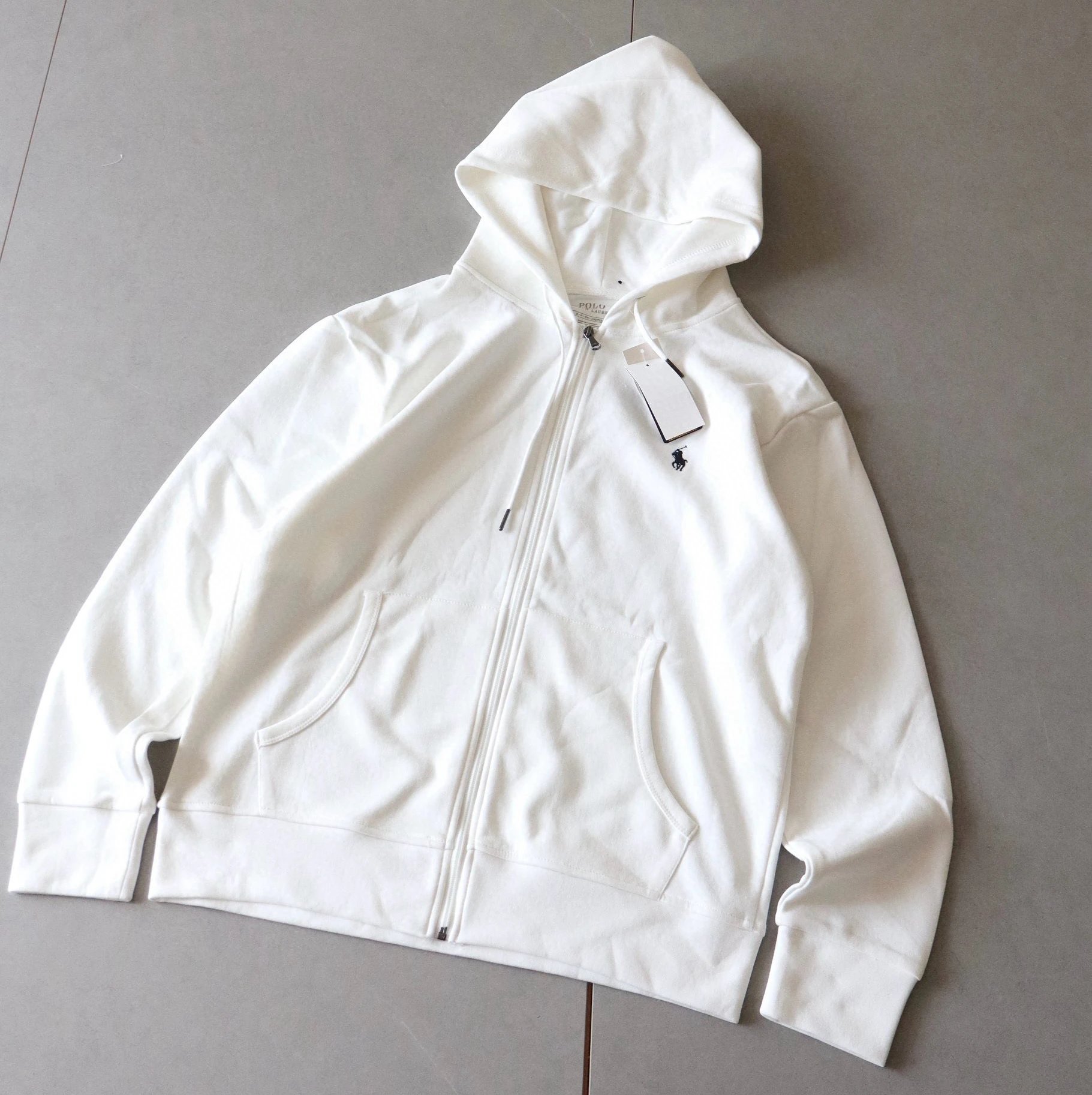 LLWY - White White
