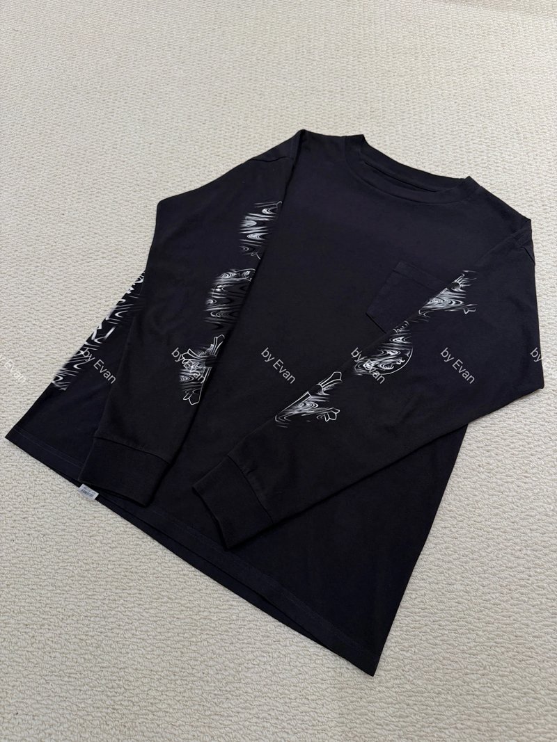 Long sleeve from Heartache
