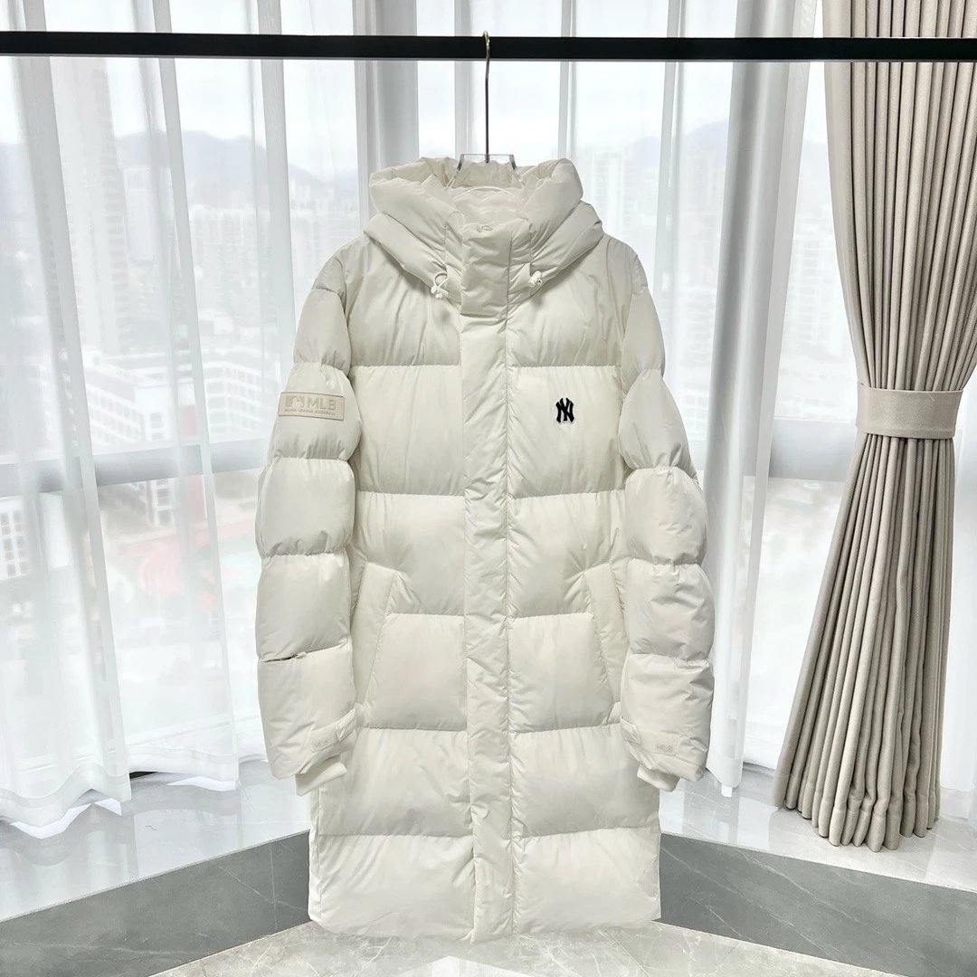 MLB New York Yankees Logo Puffer Jacket