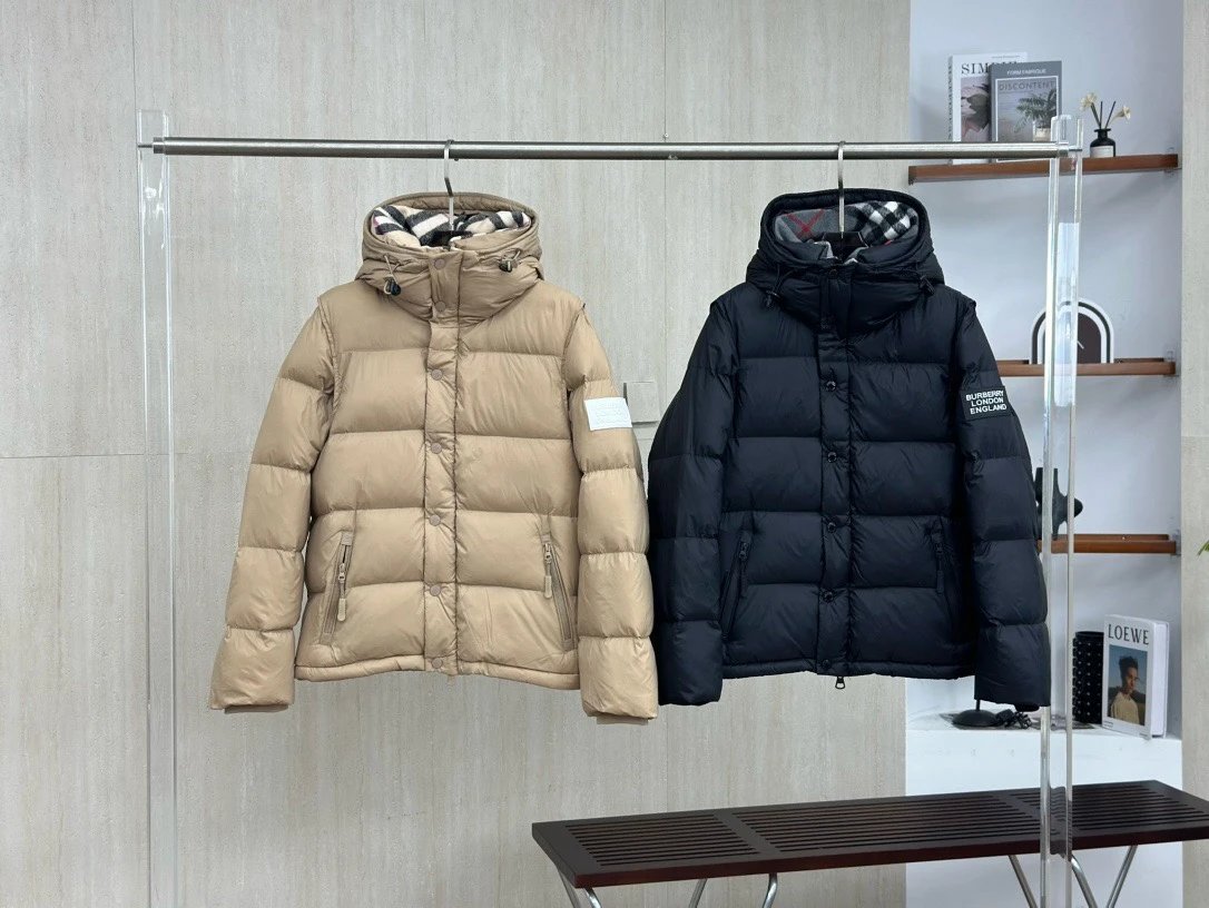 顶级BURBERRY/巴宝莉可拆衣袖连帽羽绒服