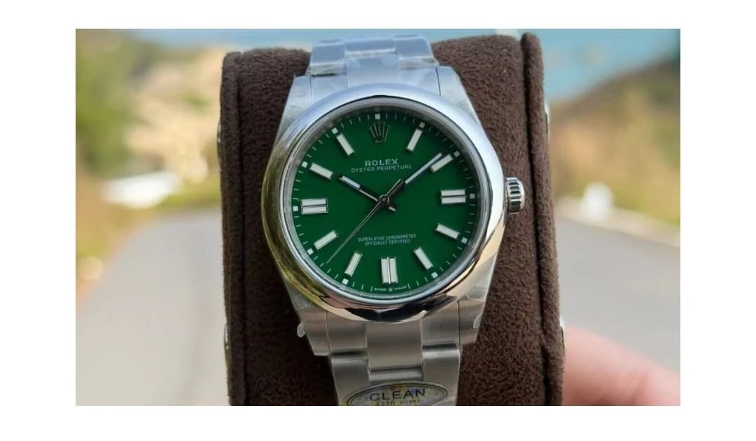 36mm Green Dial