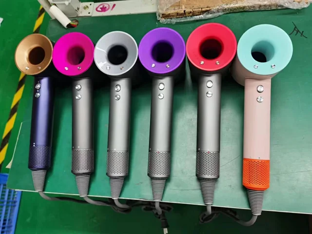 Dyson Hair Dryers & Stylers Supersonic Dryer with Attachments product detail image 2