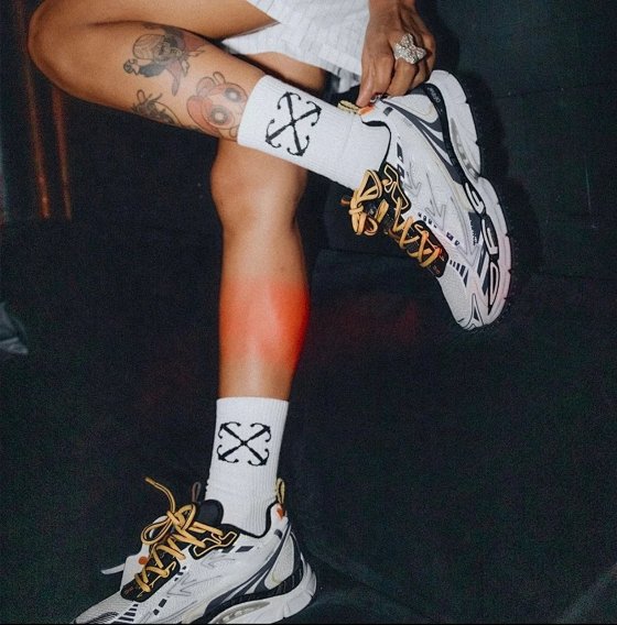OFF-WHITE BE RIGHT BACK