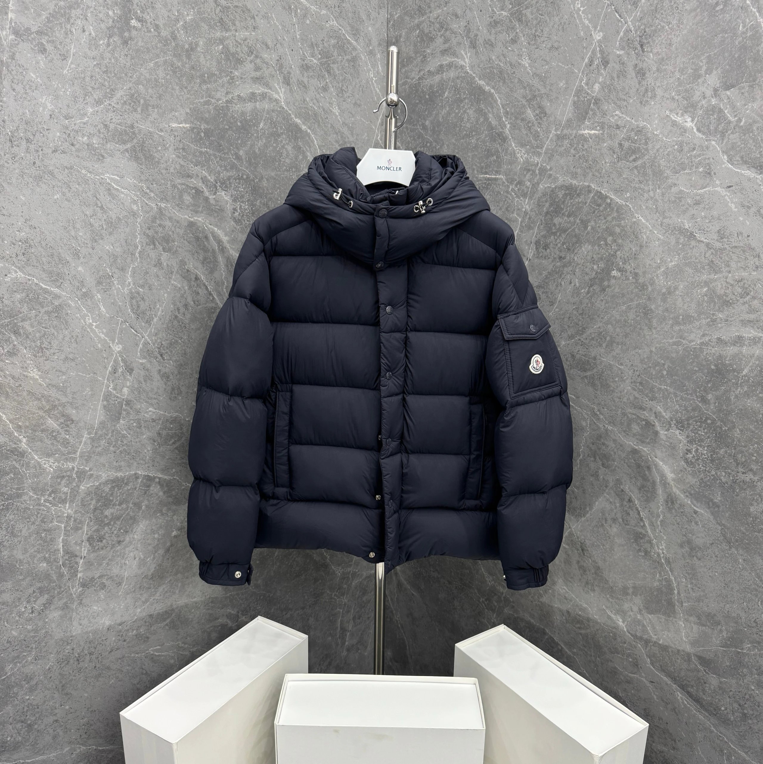 A267 / navy blue