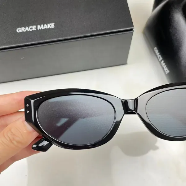 ROCOCO Oval Frame Black Sunglasses - 13