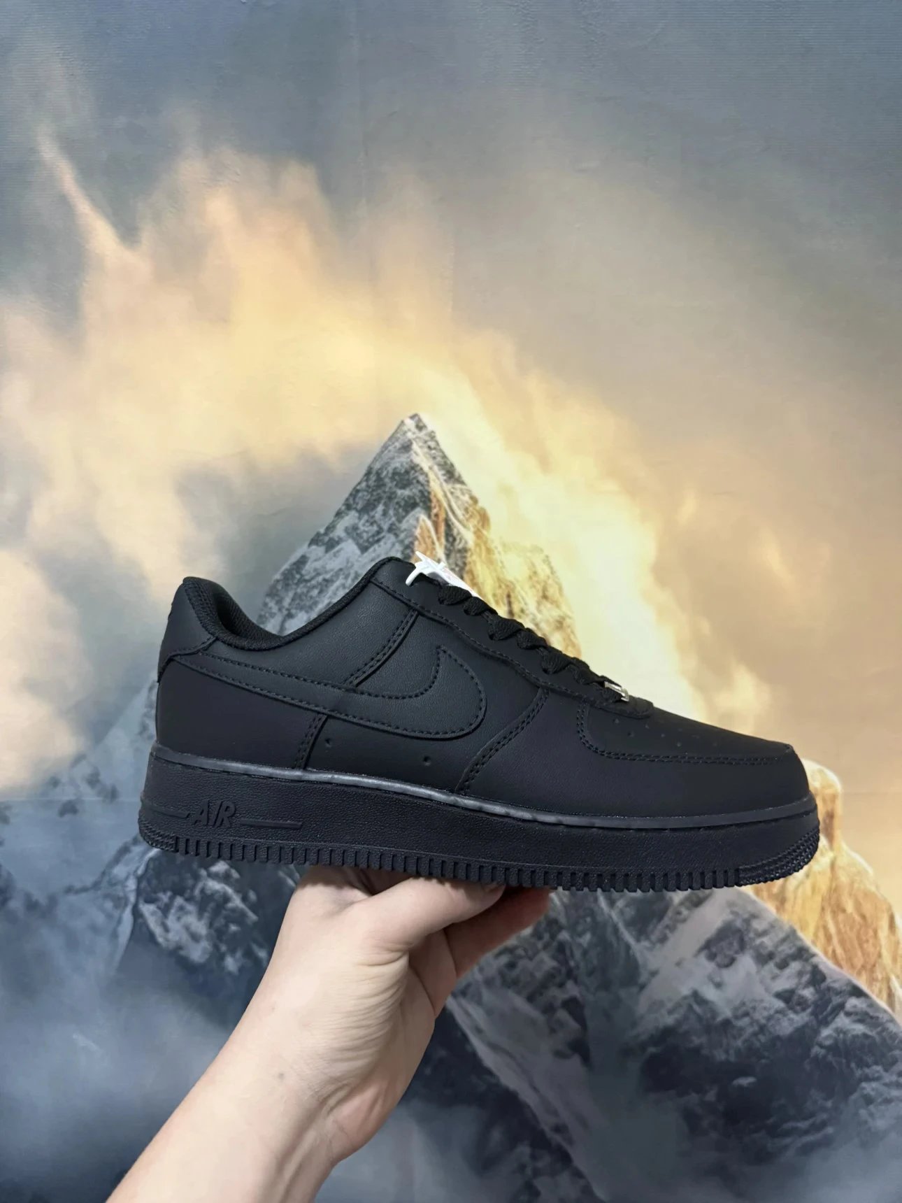 【 Long term stock/Direct shipping orders/Peeling and edging 】 Brand new original box full black Air Force low cut af1 casual shoes, sports shoes, skateboarding shoes, couple's style