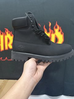 Long term spot goods, brand new batch, can't kick the yellow boots. Timberlan, the classic king of all years, MMJ generation super co branded yellow boots. Timberlan, Tianmulan, can't kick the yellow boots