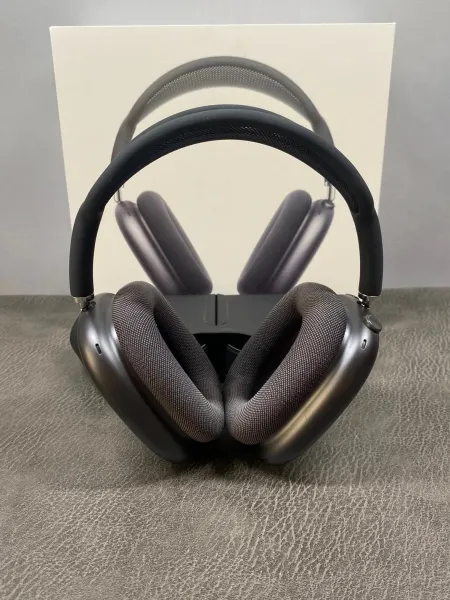 Apple AirPods Max Silver Over-Ear Headphones - 8