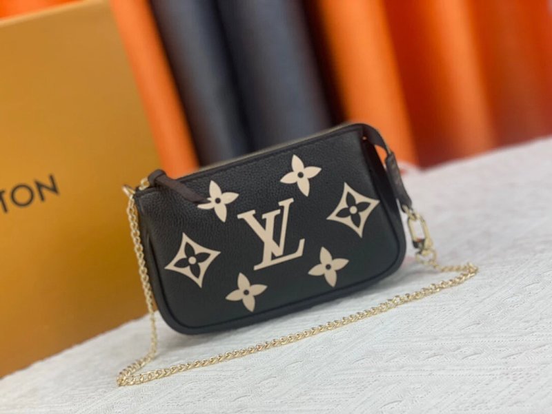No.61 Women Wllet Size 15.5x10.5x4cm