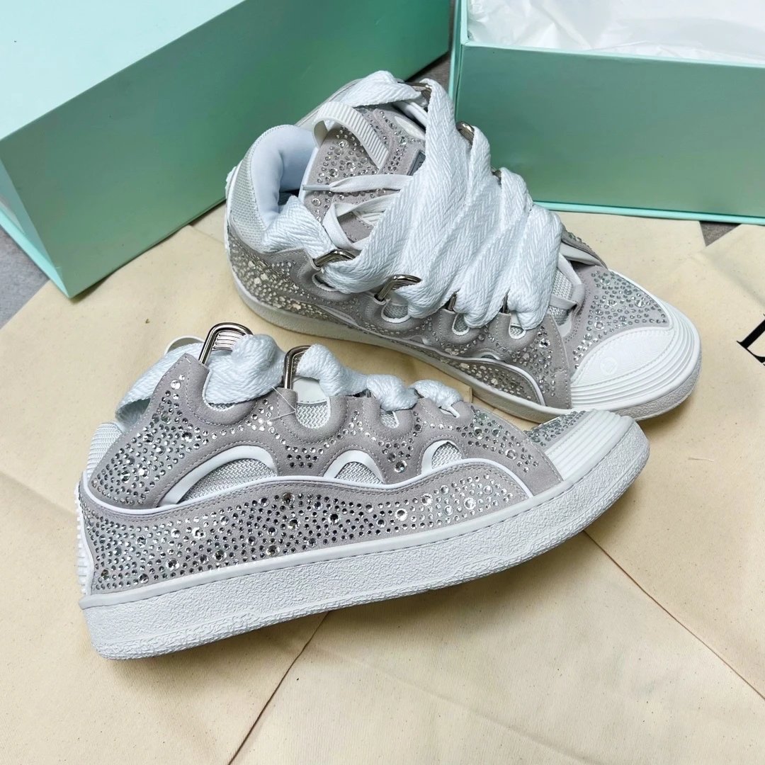 White diamonds (customized, non refundable)