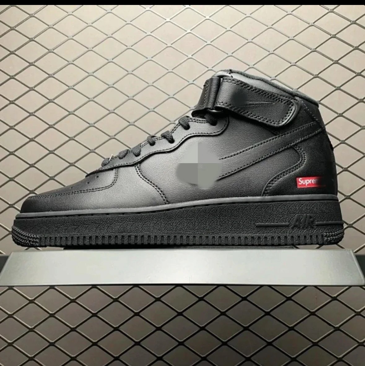 SUPREME Mid Top Black