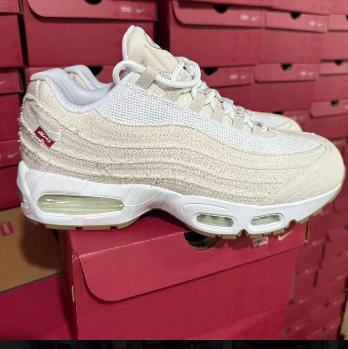 Levi's White