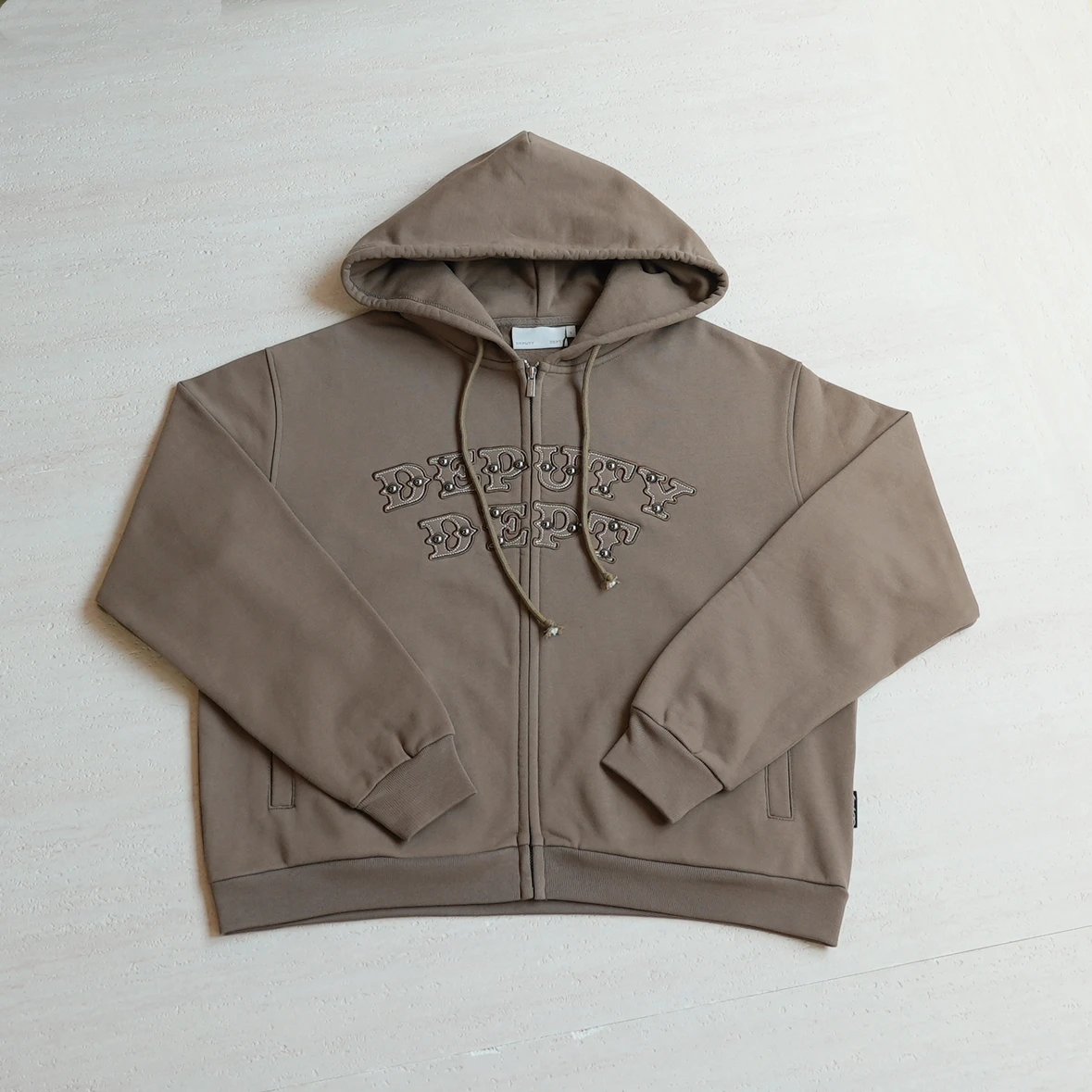 L-DE coffee colored rivet zipper sweater