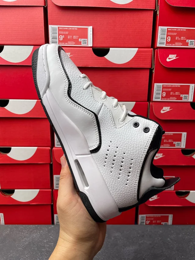 Jordan Sneakers Courtside 23 product detail image 31