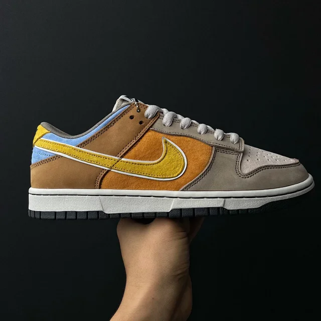 Nike Sneakers Dunk Low product detail image 10