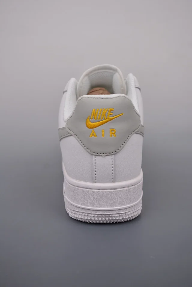 Nike Sneakers Air Force 1 Low Graphic product detail image 18