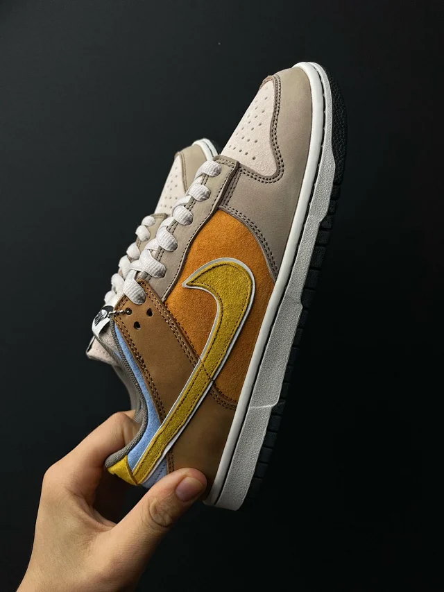 Nike Sneakers Dunk Low product detail image 11