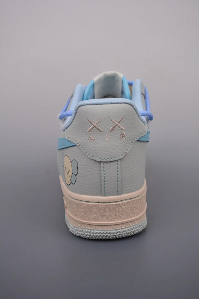 Nike Sneakers Air Force 1 Low Graphic product detail image 28