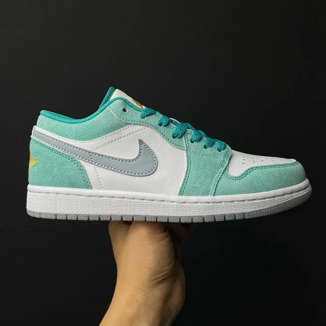 Nike Sneakers Air Jordan 1 Low product detail image 69