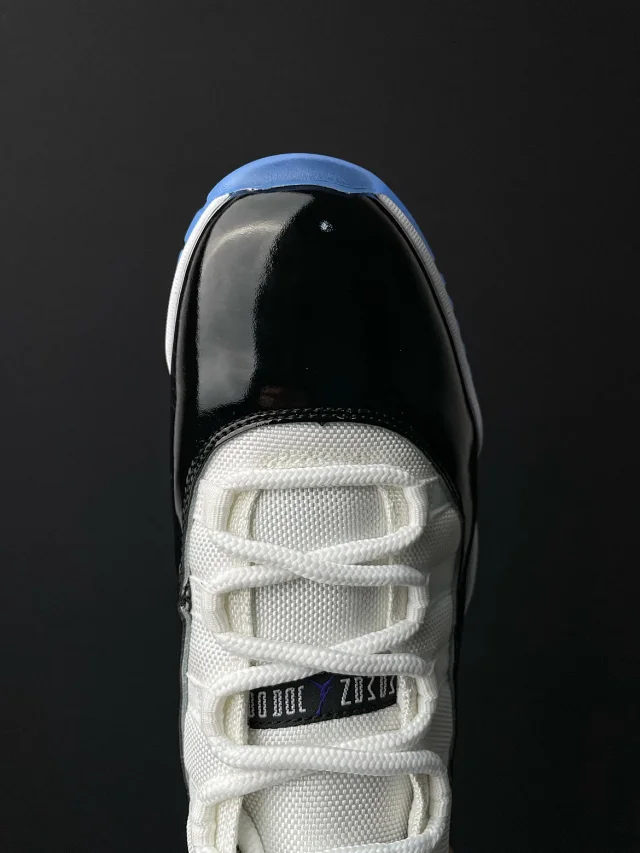 Jordan Sneakers Air 11 product detail image 35