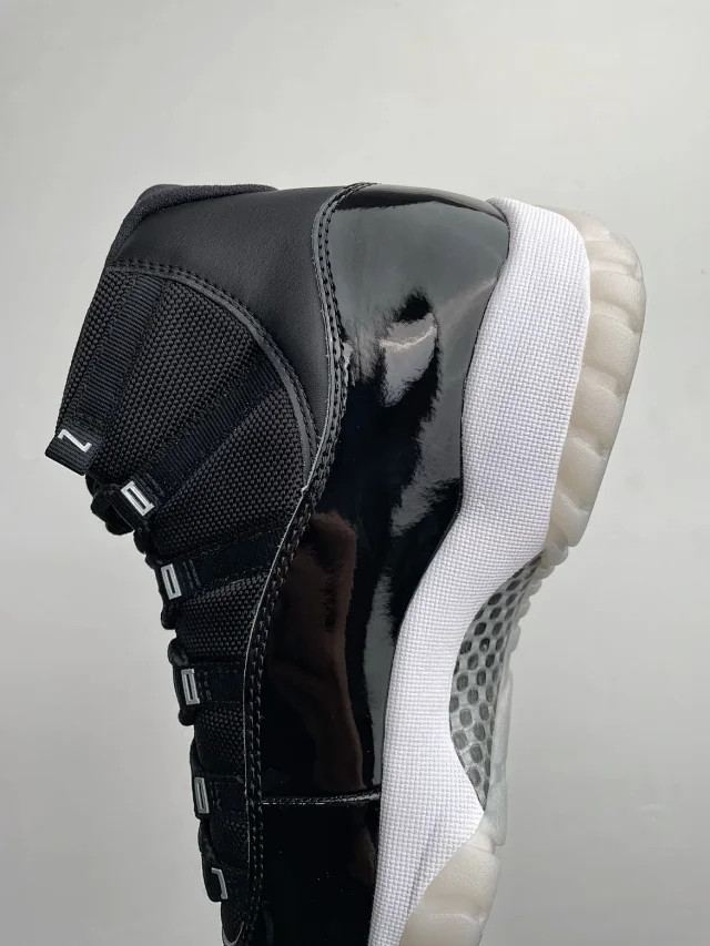 Jordan Sneakers Air 11 product detail image 14