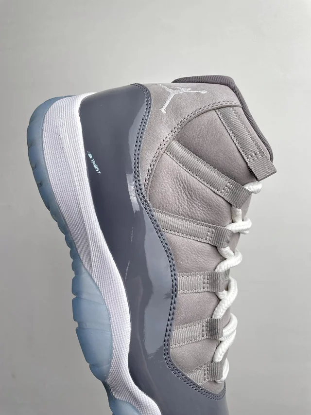 Jordan Sneakers Air 11 product detail image 3