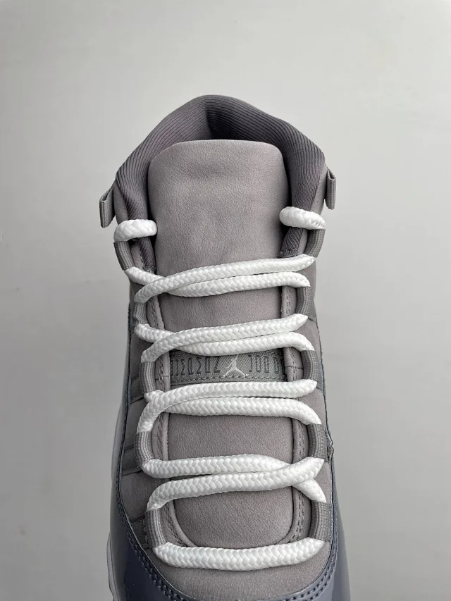 Jordan Sneakers Air 11 product detail image 4