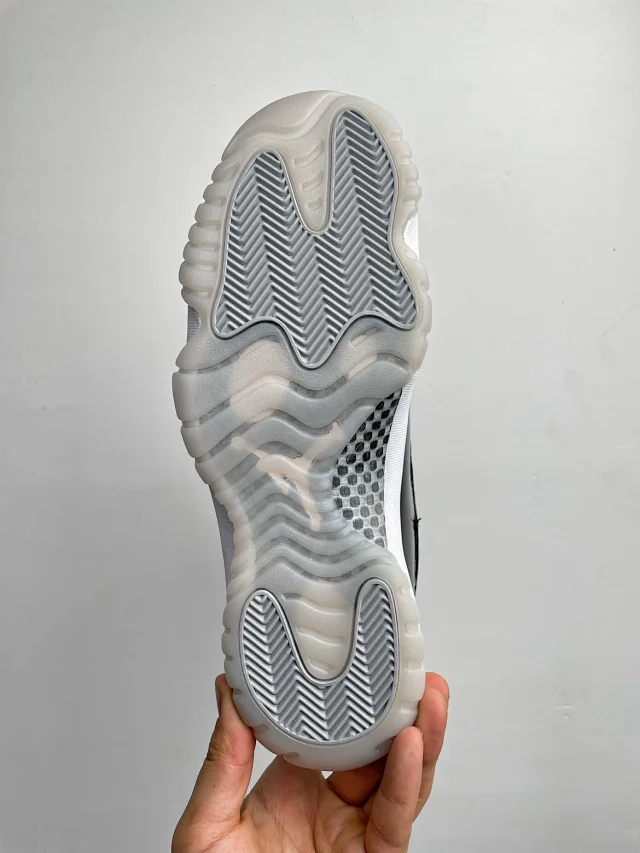Jordan Sneakers Air 11 product detail image 17
