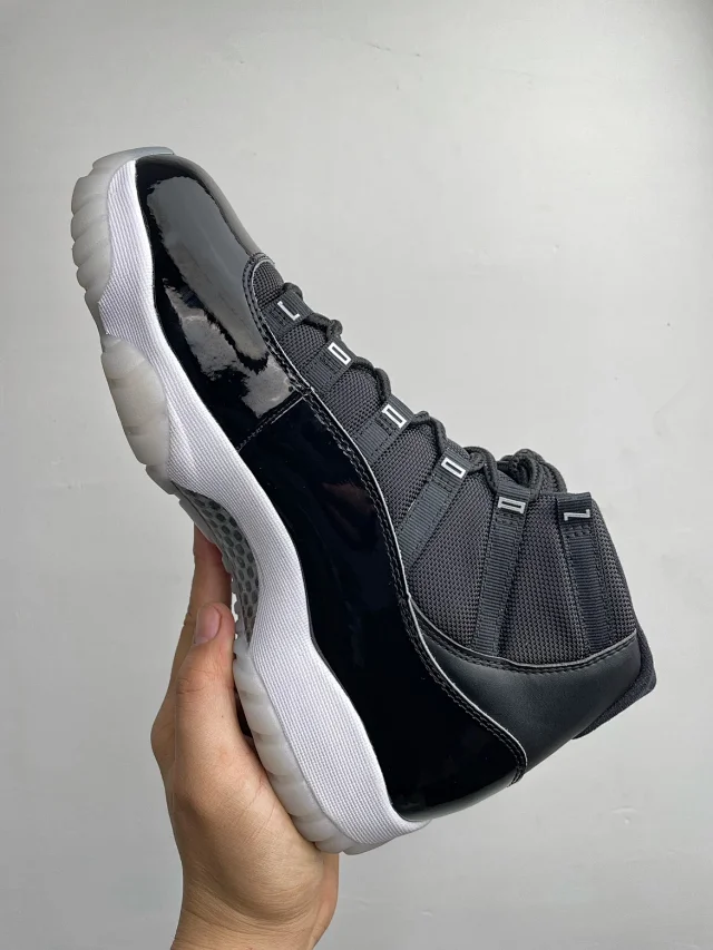 Jordan Sneakers Air 11 product detail image 18