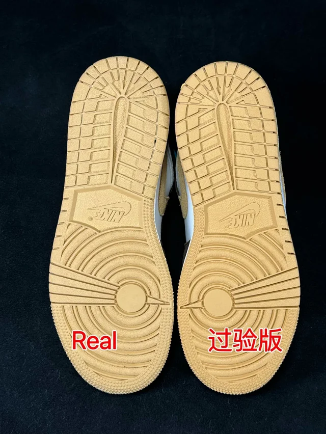 Nike Sneakers Air Jordan 1 Low product detail image 30