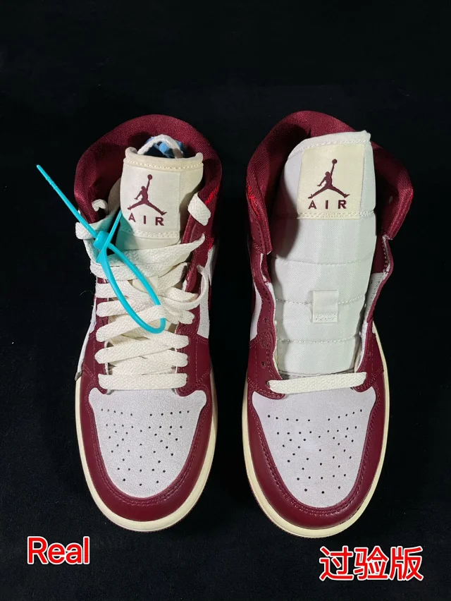 Nike Sneakers Air Jordan 1 Mid product detail image 29