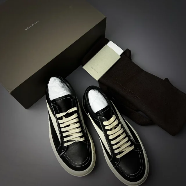 Rick Owens Sneakers Low-top lace-up with contrast side stripe and serrated sole product detail image 2