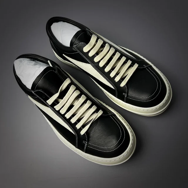 Rick Owens Sneakers Low-top lace-up with contrast side stripe and serrated sole product detail image 4