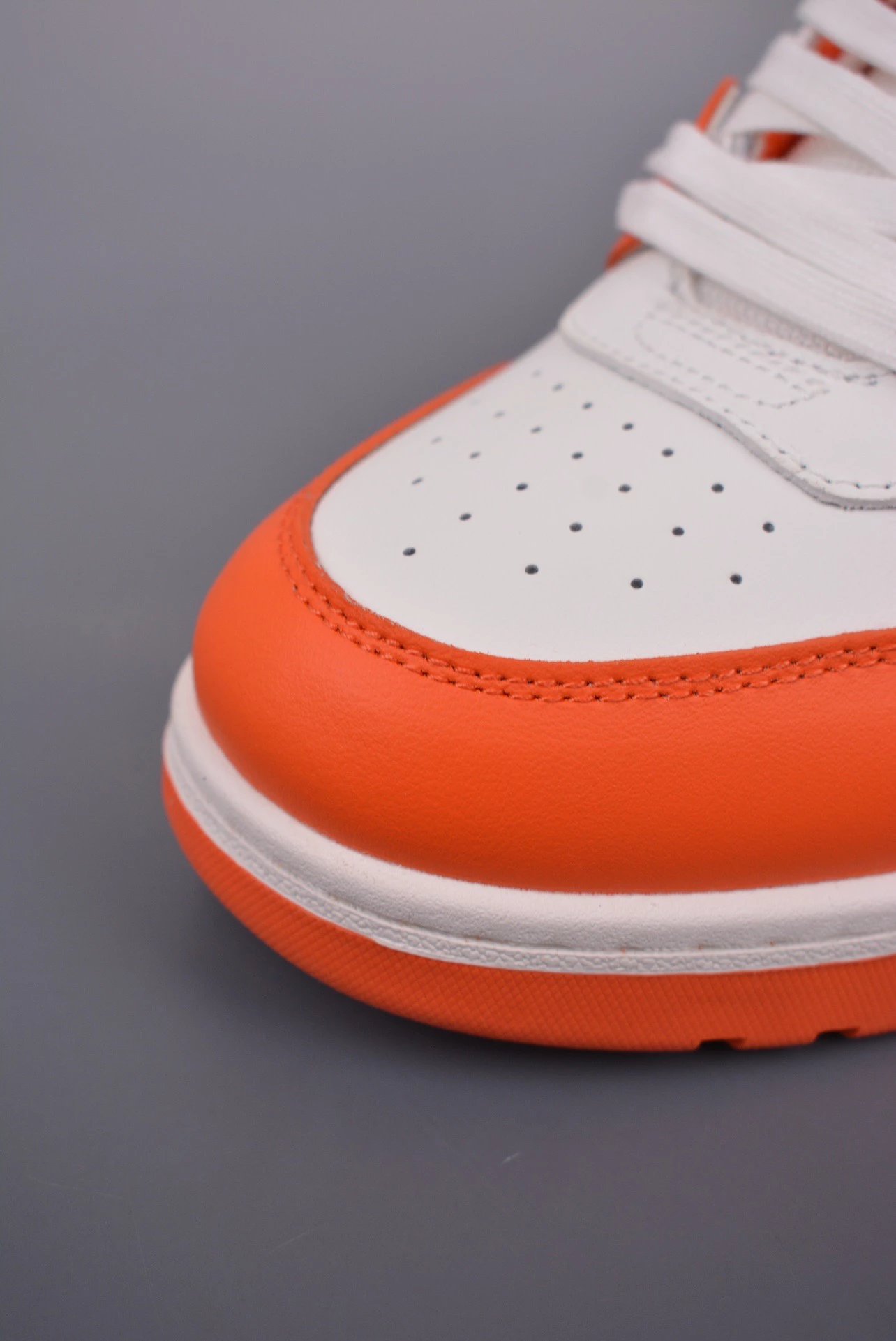 Off-White Arrow Low Blue and White Sneakers - 53