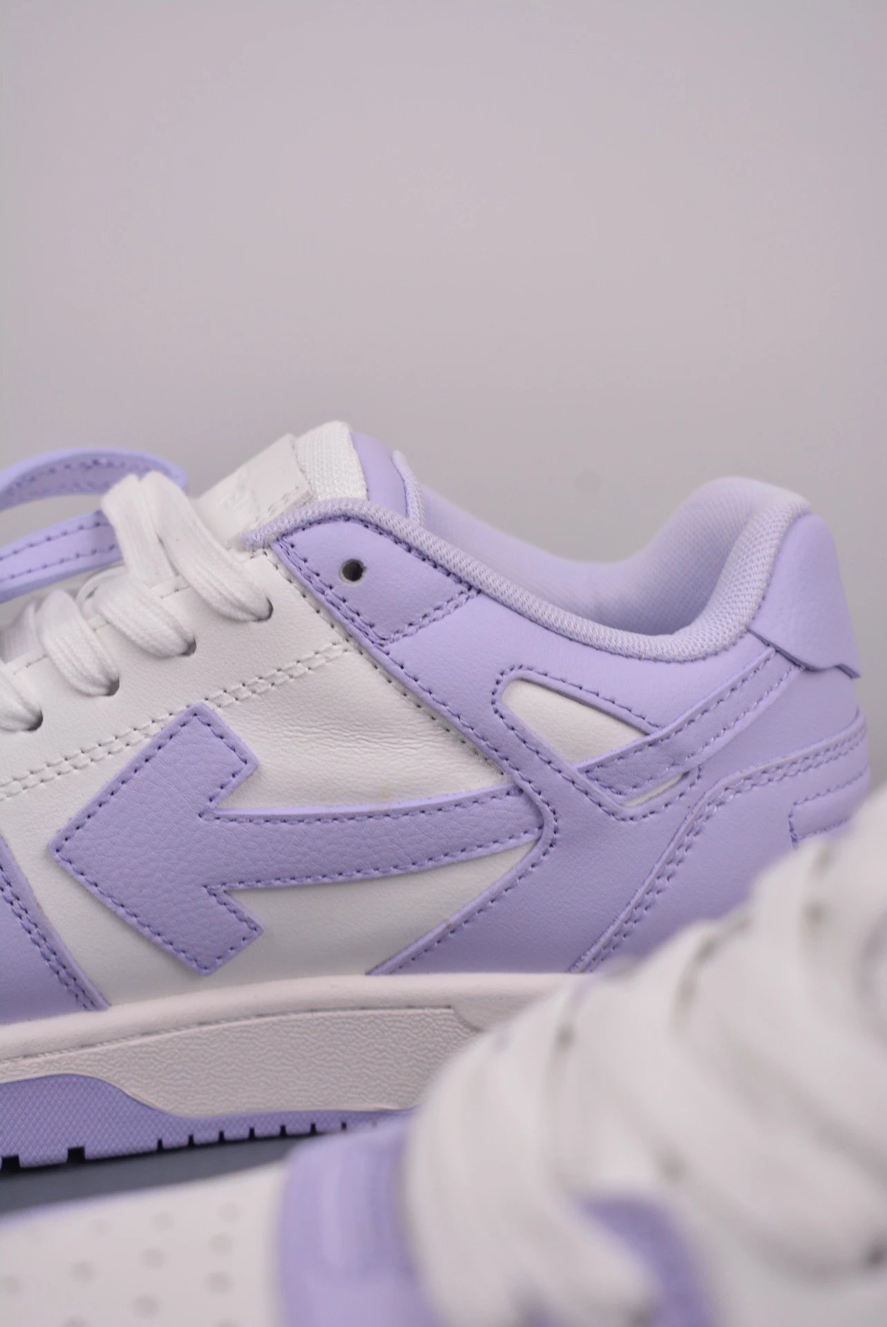 Off-White Arrow Low Blue and White Sneakers - 73