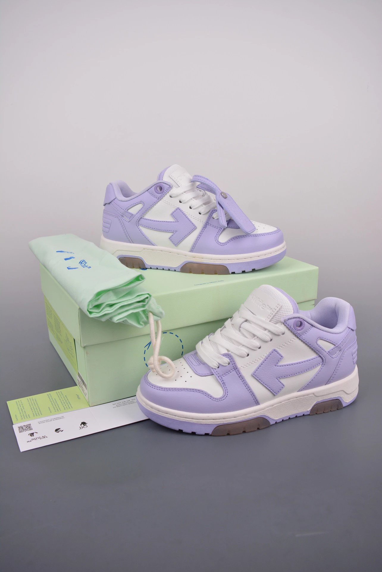 Off-White Arrow Low Blue and White Sneakers - 75