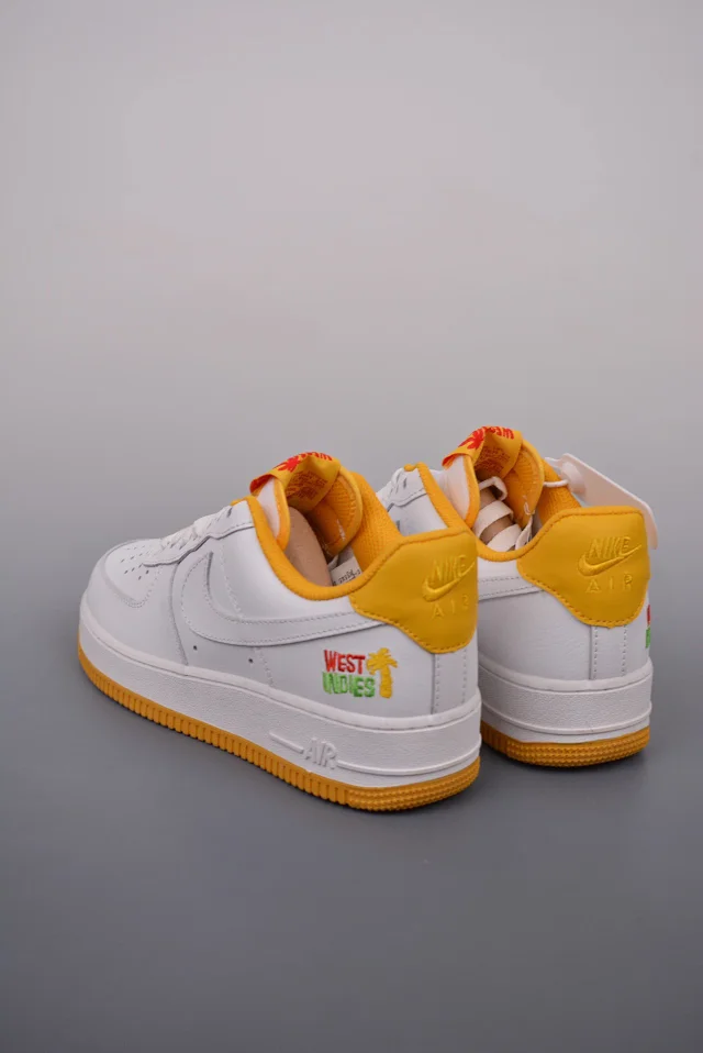 Nike Sneakers Air Force 1 Low Graphic product detail image 41