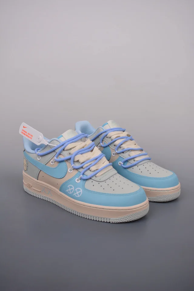 Nike Sneakers Air Force 1 Low Graphic product detail image 25