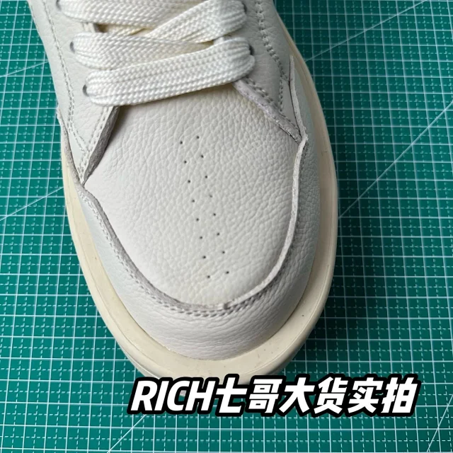 Rick Owens Sneakers Low-top lace-up with contrast side stripe and serrated sole product detail image 67