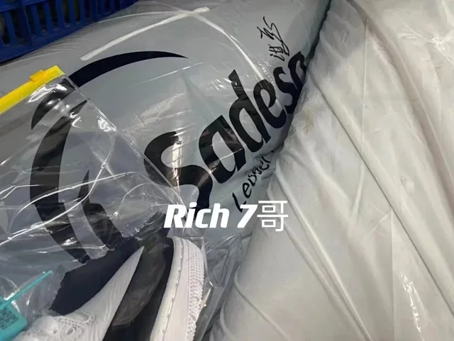 Jordan Sneakers Air 3 product detail image 2