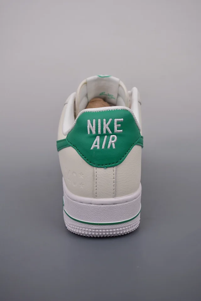 Nike Sneakers Air Force 1 Low Graphic product detail image 9