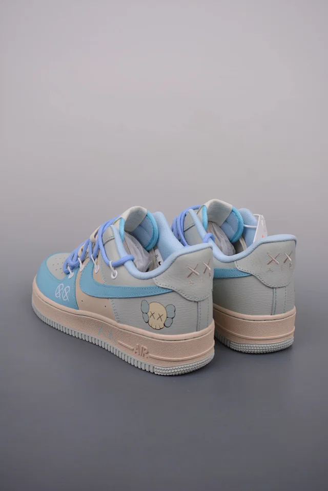 Nike Sneakers Air Force 1 Low Graphic product detail image 26